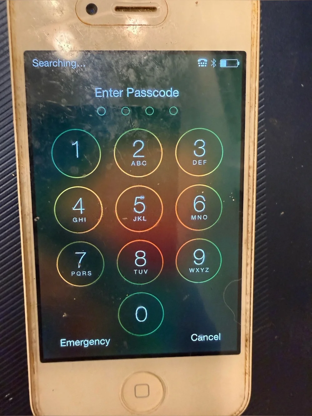 Apple iPhone 4S A1349 White 8GB Powers On Passcode Locked Untested As-Is